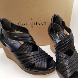 Cole Haan Shayna Pleated Leather Wedge Sandal Blk